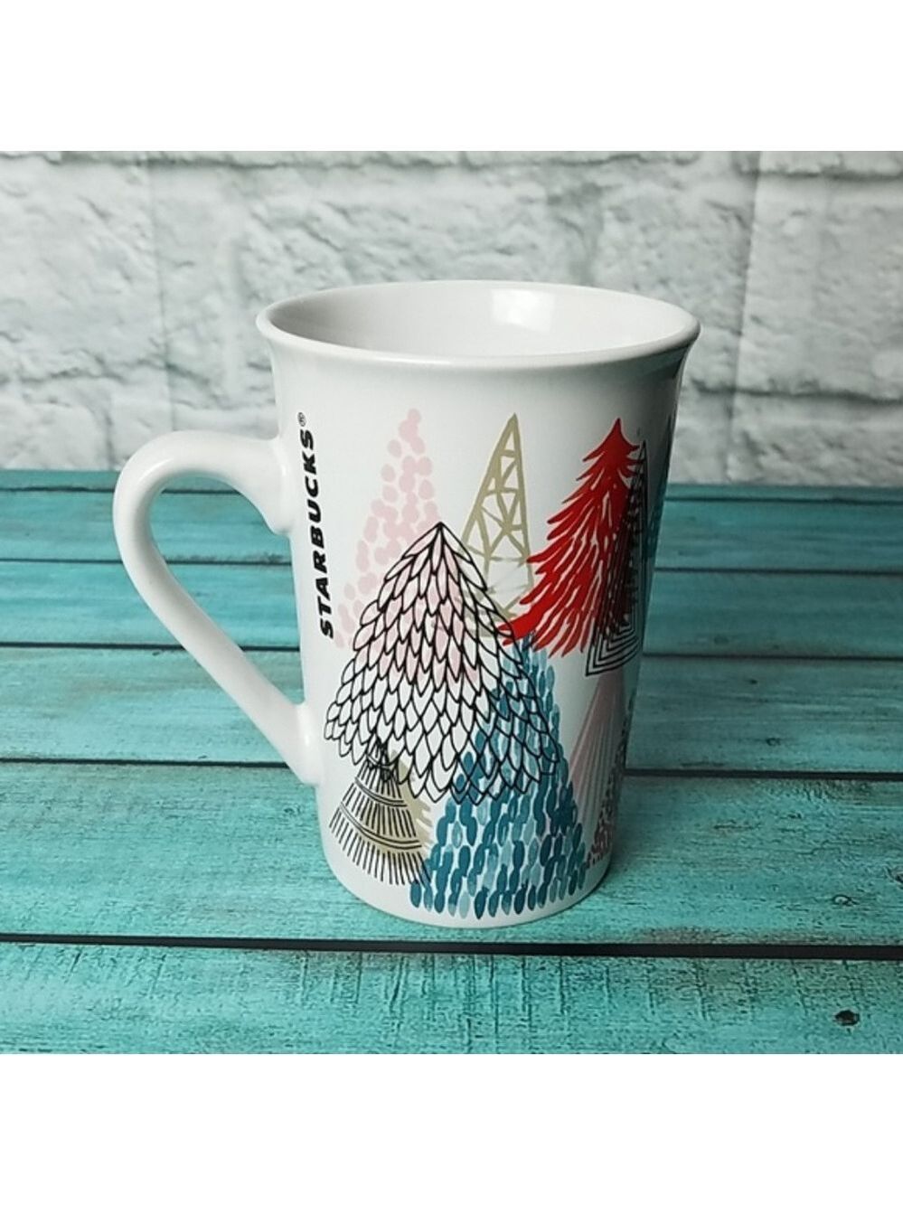 2018 STARBUCKS Christmas Trees Latte Mug 11 oz